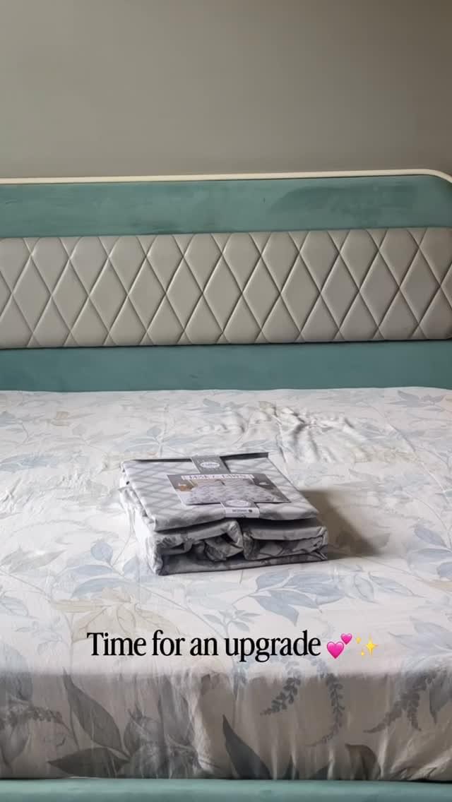 Meet Dusk & Dawn: where comfort meets timeless style. 🌙☀️ 
Crafted from 100% premium cotton, this bedsheet is soft, breathable, and made for every season. 

#homekraft #trending  #CottonBedsheets  #explore #fyp 

[king size bedsheet, 100% cotton bedsheet, trending, premium cotton bedsheet, luxury bedding, breathable bedsheets, soft bedsheets, bedroom décor, home essentials, premium home linen, cotton bed linen, elegant bedroom, Homekraft, king size bedding]